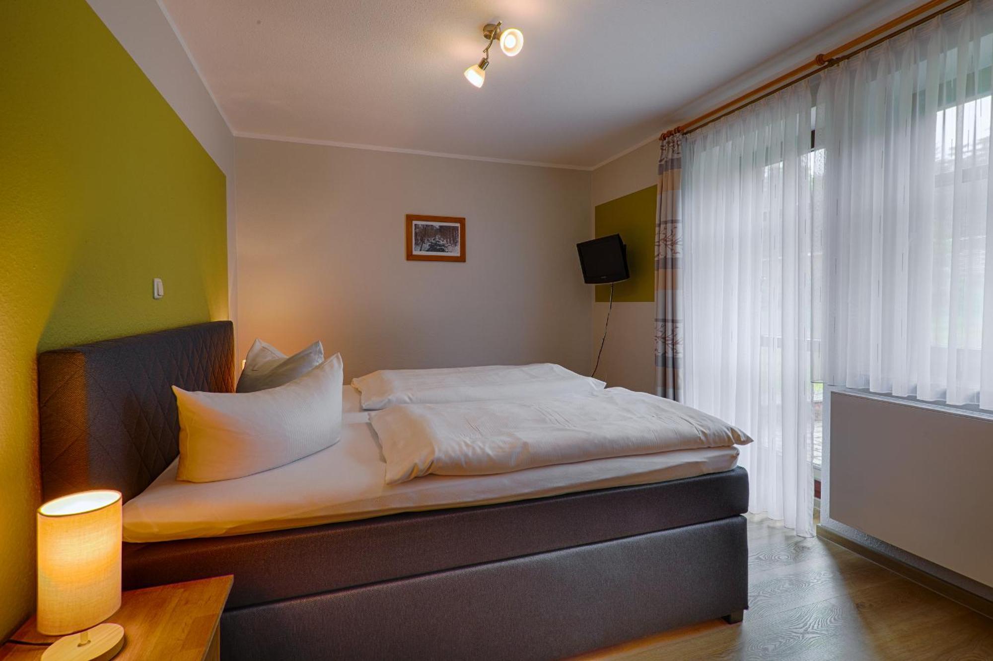 Hotel Und Berggasthof Spiessberghaus Friedrichroda Dış mekan fotoğraf