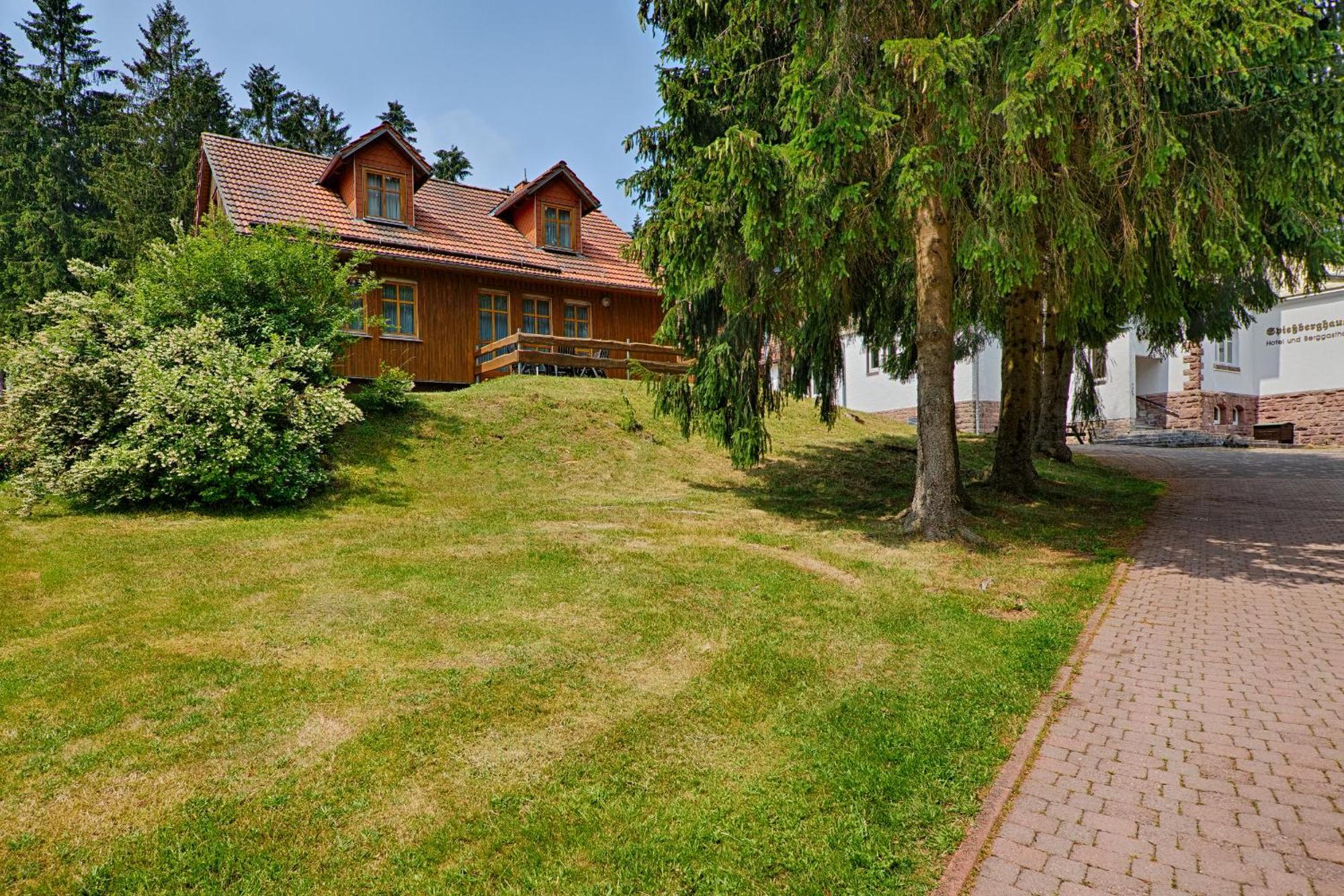 Hotel Und Berggasthof Spiessberghaus Friedrichroda Dış mekan fotoğraf